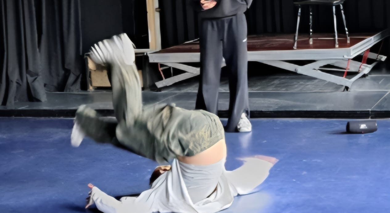 „Break the Routine“ – Breakdance-Workshop